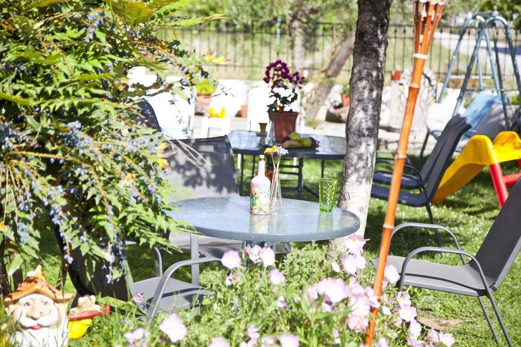 Sunelen Studios Vrasná 部屋 写真