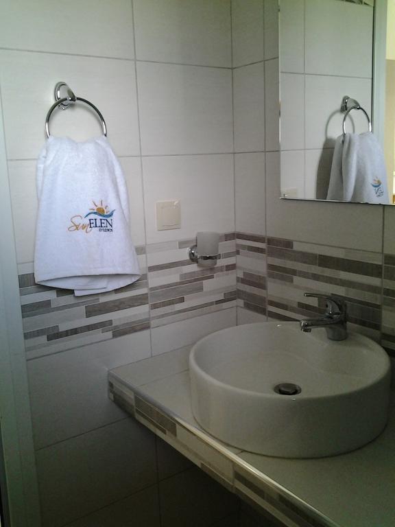 Sunelen Studios Vrasná 部屋 写真